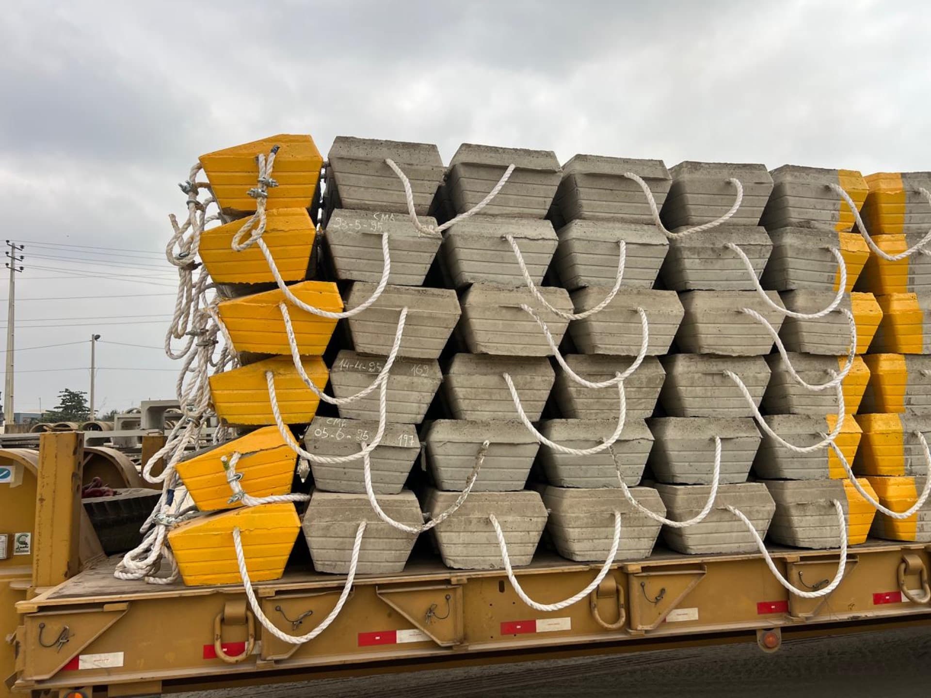 Production of Articulated Concrete Block Mattresses (ACBMs)